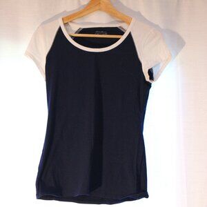 Blue and White Eddie Bauer t-shirt XS